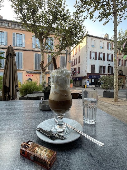 11:11, Bar à Millau