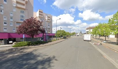 Thala, Bar à Moulins