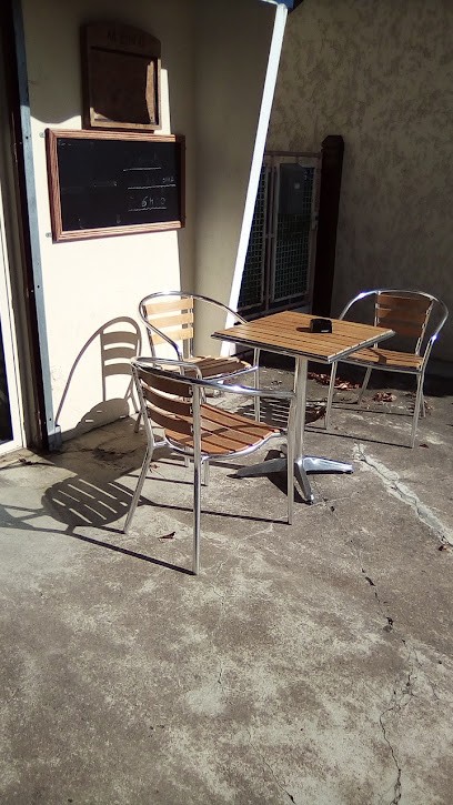 Borde Dominique, Bar à Chaussin