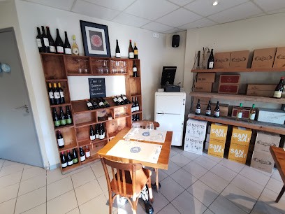 Place des Marchés, Bar à Villesèque-des-Corbières