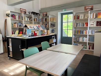 Aqueras Montanhas, Bar à Pau