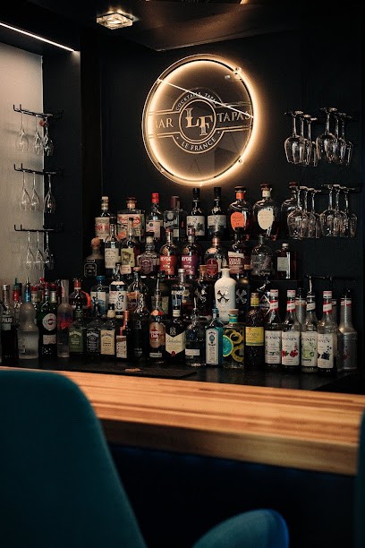 Le France, Bar à Nevers