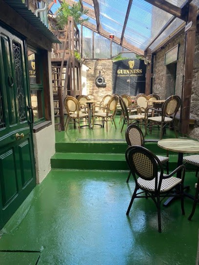 Ti Devine's [PUB IRLANDAIS], Bar à Rostrenen