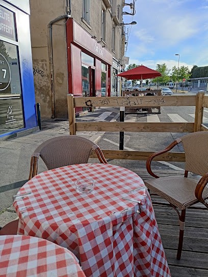 Le Bain Rouge, Bar à Nantes