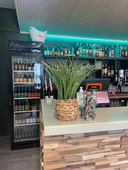 Le Temps D'une Escale, Bar à la Roche-Chalais