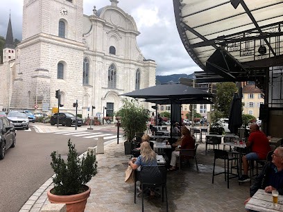 Mr.Maurice, Bar à Saint-Claude