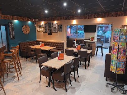 Les Triolettes, Bar à Annoville