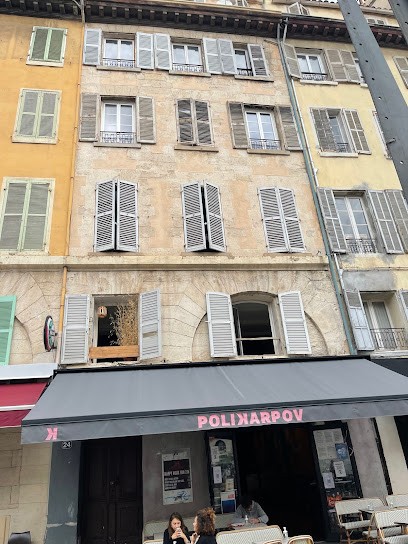 Polikarpov, Bar à Marseille 01
