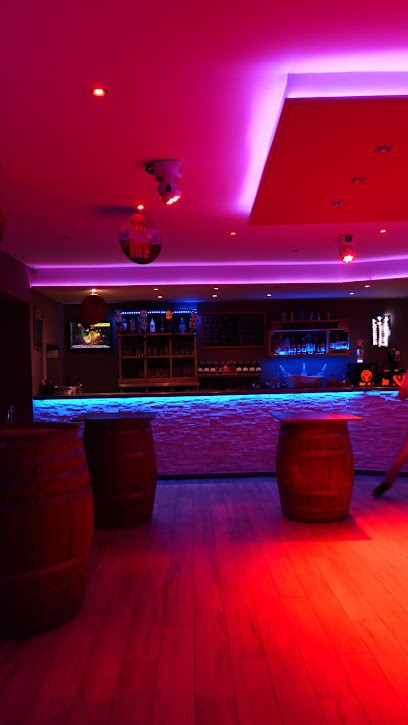 Les Bains Bar Ambiance, Bar à La Garde-Adhémar