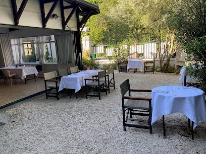 Les Tapas Des Salons, Bar à Maisons-Alfort