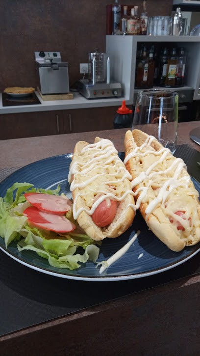 Le Quartier Des Bons Amis, Bar à Mattaincourt