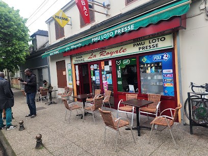 La Royale, Bar à Compiègne