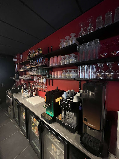 Le Nid D'ibou, Bar à Arras