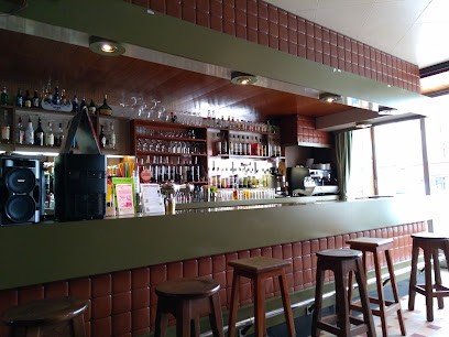 Central Bar, Bar à Tence