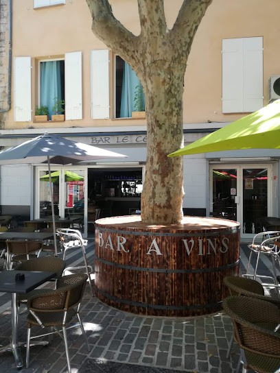 Le Central, Bar au Val