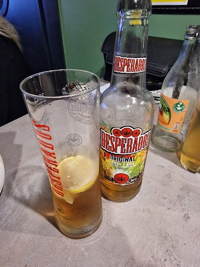 L'Opposé, Bar à Croix