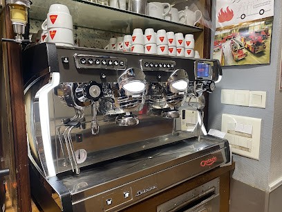 Bar Des Sports, Bar à Lèves