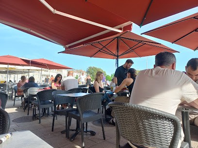 Au Poids Du Roy, Bar à La Rochelle
