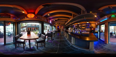 What's Up Lounge Bar, Bar à Villeneuve-Loubet