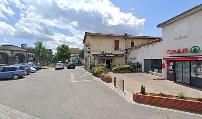 Uranus, Bar à Maringues