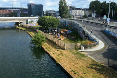 La Friche, Bar à Saint-Denis
