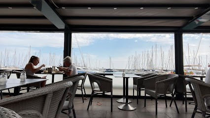 Le Newport Cafe, Bar à Vallauris
