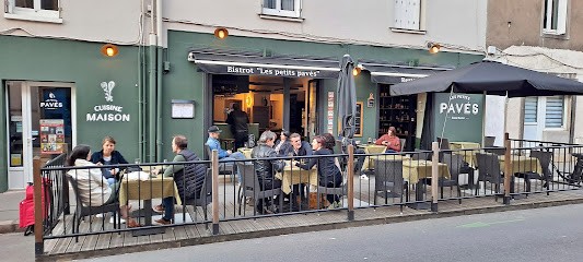 Bistrot Les Petits Paves, Bar à Nantes