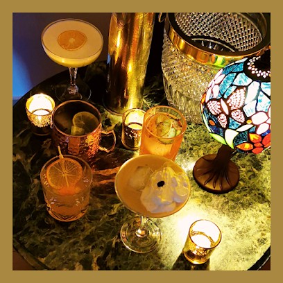 L'Entrée Cachée Speakeasy, Bar à Barbey