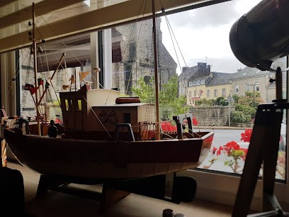 Bar Du Centre, Bar à Coray