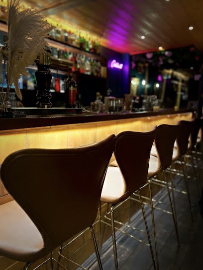 Ginette - Bar à Cocktails, Bar aux Deux Alpes