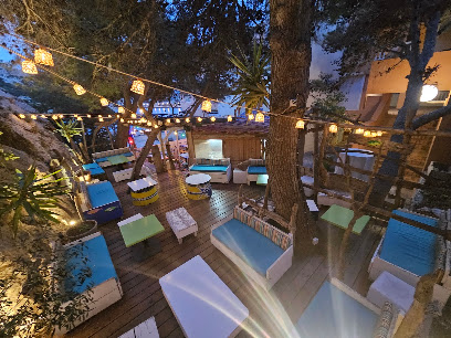 Le Cabanon Du Frioul, Bar à Marseille 07