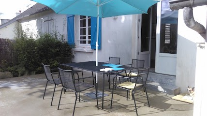 H.m.v.l Eurl, Bar à Quimper