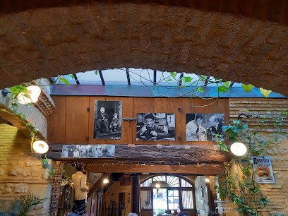 Chai Augustins, Bar à Geaune