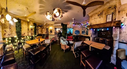 Chapi Chapo, Bar à Paris 05