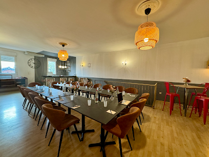 L'esquisse, Bar à Pechbonnieu