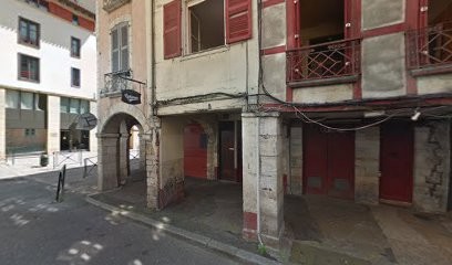 Dos Latinos, Bar à Bayonne
