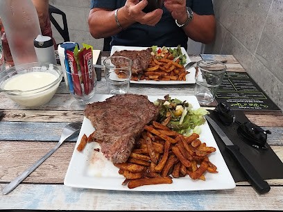 Café De La Place, Bar à Générac