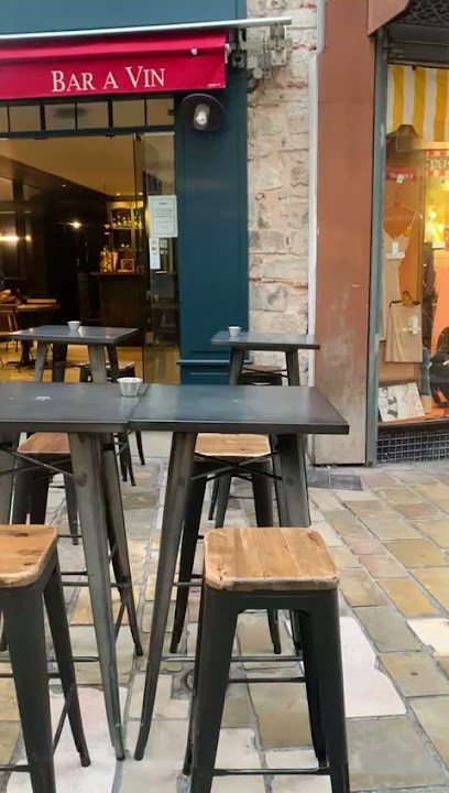 LA CAVE MASSILLON, Bar à Hyères