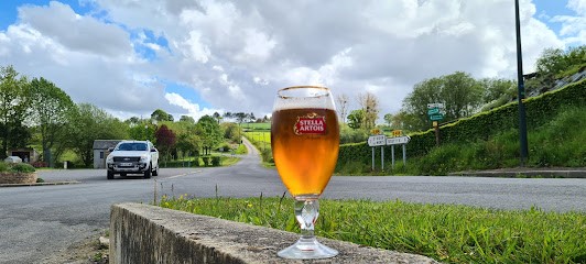 La Pomme D'Or Chez Titine, Bar à Gouvets
