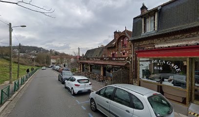 Herault Lydia, Bar à Hardricourt