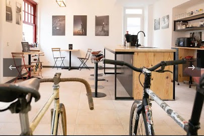 Road Art Café, Bar à Villeneuve-de-Marsan