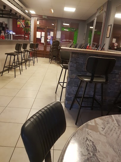 Bar es Arcades, Bar à Stenay