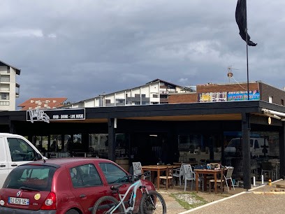 Black Flag, Bar à Seignosse