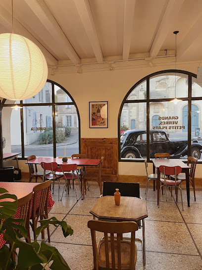 Surella - Bar Bistrot Cave, Bar à Barsac