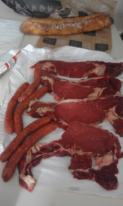 Boubekeur Nabil, Bar à Stains