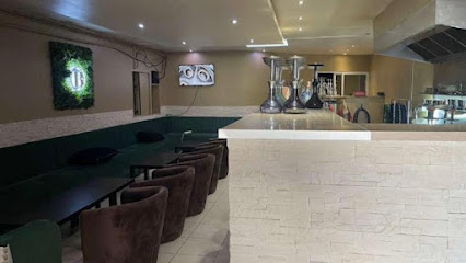 Banger Lounge - Chicha & Restaurant - Plats Africains, Bar à Saint-Rémy-sur-Avre