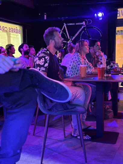 Teille.Bou Drinking Club, Bar à Toulon