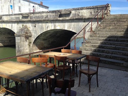 Le Comptoir du Captain, Bar à Marans