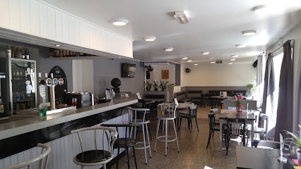 Deco Bar, Bar à Lanmeur