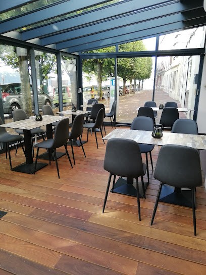 Bijou Bar, Bar à Conflans-Sainte-Honorine